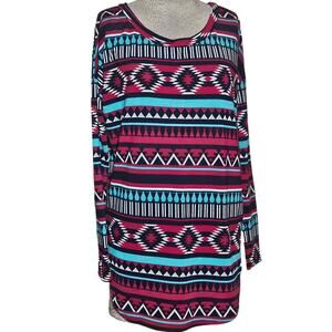 Geometric Print Long Sleeve Tee Size Small